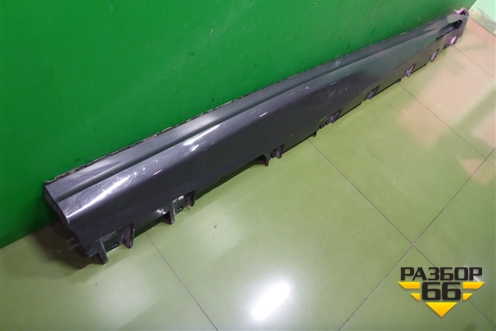 Накладка на порог наружная правая (М-Пакет) (51778091650) для BMW X6 G06 с 2019г (Х6 Г06)