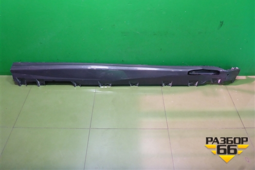 Накладка на порог наружная правая (М-Пакет) (51778091650) для BMW X6 G06 с 2019г (Х6 Г06)