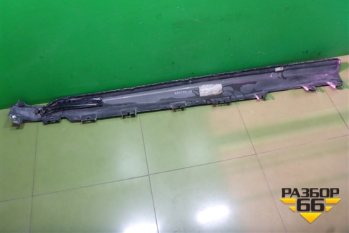 Накладка на порог наружная правая (М-Пакет) (51778091650) для BMW X6 G06 с 2019г (Х6 Г06)