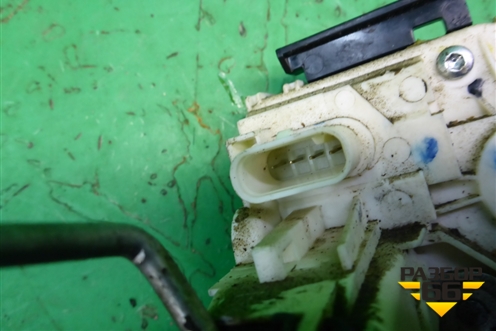 Замок двери задней левой (P04589915AD) для Dodge Journey с 2009г (Джорни)