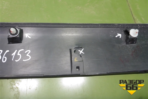 Накладка двери багажника (768020R070) для Toyota Rav-4 с 2018г (Рав 4)