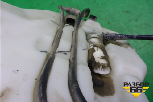 Бачок омывателя лобового стекла (05178430AС) для Dodge Journey с 2009г (Джорни)