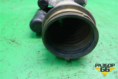 Патрубок воздушного фильтра (3.6л ERB) (68045122AE) для Dodge Journey с 2009г (Джорни)