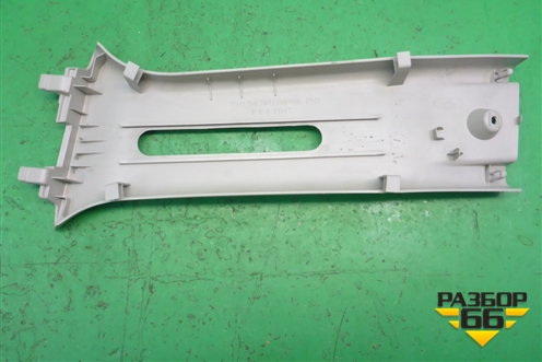 Обшивка стойки центральная верхняя правая (769138896R) для VAZ XRAY с 2016г (Хрэй)