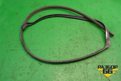 Уплотнитель на кузов правый для Opel Meriva с 2003-2010г (Мерива)