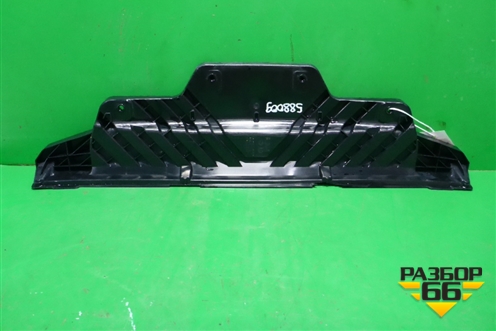 Кронштейн заднего бампера центральный (4M0807329) для Audi Q7 c 2015г (Ку 7)