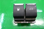 Кнопка открывания лючка бензобака и багажника для Volkswagen Touareg c 2002-2010г (Туарег)