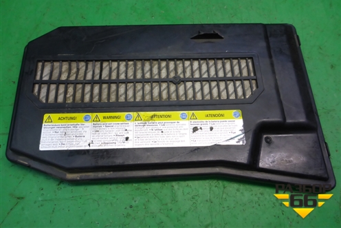Крышка аккумулятора (под сиденьем) (7L0864643B) для Volkswagen Touareg c 2002-2010г (Туарег)