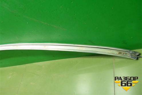 Молдинг крыши левый (над дверями) для Volkswagen Touareg c 2002-2010г (Туарег)