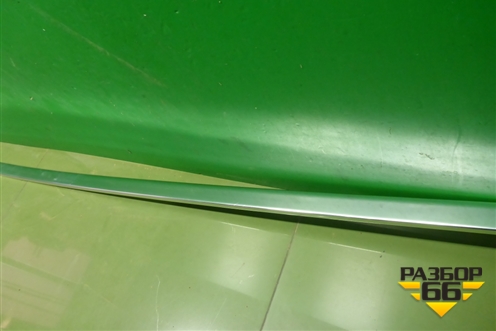 Молдинг крыши правый (над дверями) для Volkswagen Touareg c 2002-2010г (Туарег)