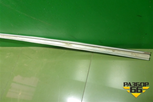 Молдинг крыши правый (над дверями) для Volkswagen Touareg c 2002-2010г (Туарег)