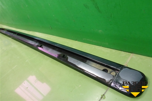 Молдинг крыши правый (7L6860182F) для Volkswagen Touareg c 2002-2010г (Туарег)