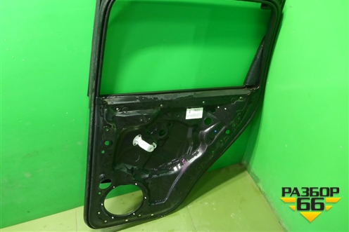Рамка двери задней правой (7L6839730B) для Volkswagen Touareg c 2002-2010г (Туарег)