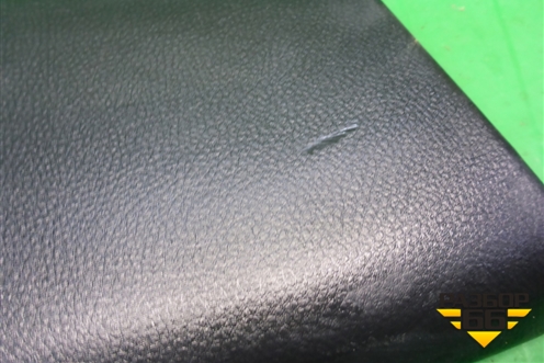 Обшивка стойки центральная нижняя правая (MR444208) для Mitsubishi Lancer-9  с 2003-2008г (Лансер)