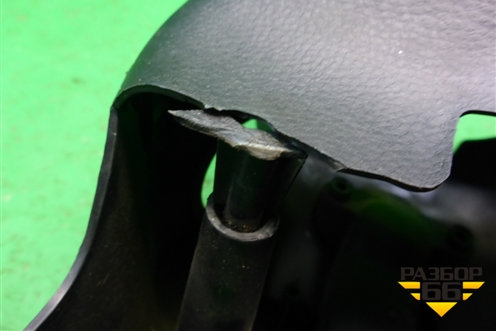 Кожух рулевой колонки (MR506453) для Mitsubishi Lancer-9  с 2003-2008г (Лансер)