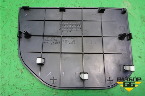 Накладка на торпедо (боковая левая) (MR506445) для Mitsubishi Lancer-9  с 2003-2008г (Лансер)