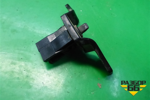 Активатор лючка бензобака для Mitsubishi Lancer-9  с 2003-2008г (Лансер)