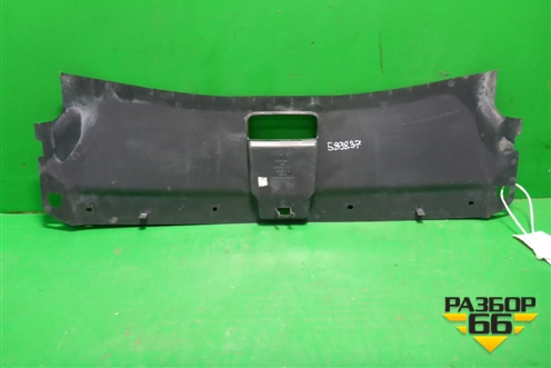 Накладка декоративная на переднюю панель (8U0807081) для Audi Q3 с 2011-2018г (Ку 3)