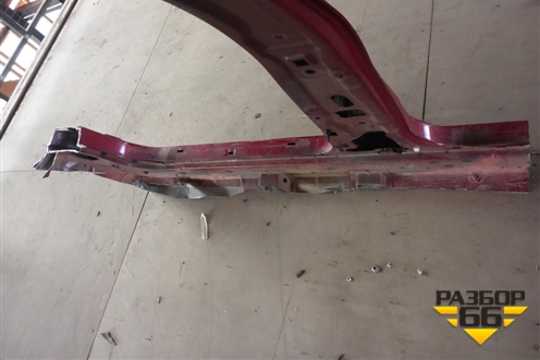 Порог со стойкой правый для Nissan Tiida (C11X) с 2004-2013г (Тиида)