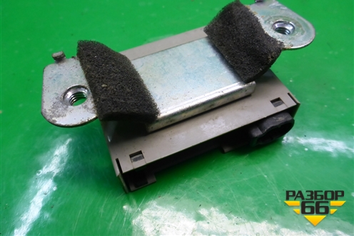 Блок электронный (передней левой двери) для Nissan Tiida (C11X) с 2004-2013г (Тиида)