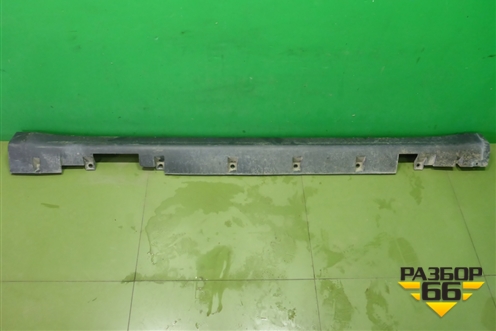 Накладка на порог наружная правая (хетчбэк) (76850EM30A) для Nissan Tiida (C11X) с 2004-2013г (Тиида)