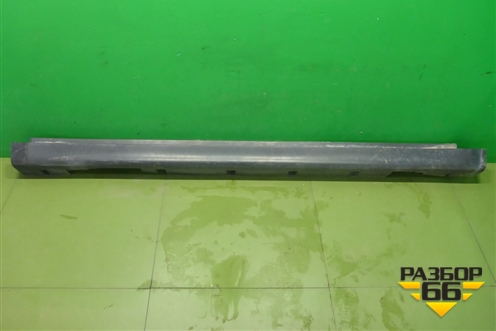 Накладка на порог наружная правая (хетчбэк) (76850EM30A) для Nissan Tiida (C11X) с 2004-2013г (Тиида)