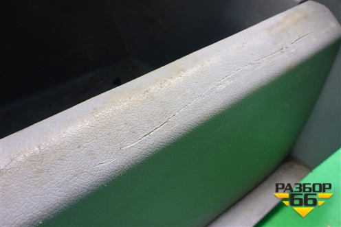 Обшивка багажника правая (0UM06BD5AG) для Dodge Magnum с 2003-2008г (Магнум)