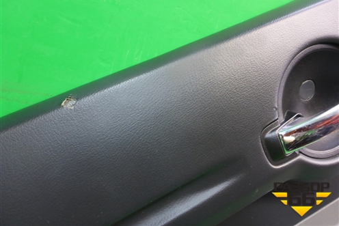 Обшивка двери задней левой под электрику (0UT031DDAG) для Dodge Magnum с 2003-2008г (Магнум)