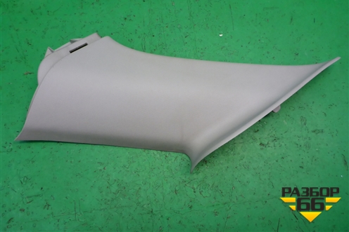 Обшивка стойки задняя верхняя правая (передняя) (0UM36BD1AC) для Dodge Magnum с 2003-2008г (Магнум)