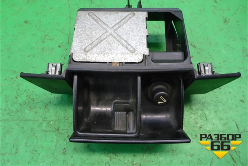 Пепельница (0XB13DX9AC) для Dodge Magnum с 2003-2008г (Магнум)