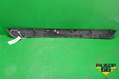 Накладка двери багажника (768020R070) для Toyota Rav-4 с 2018г (Рав 4)