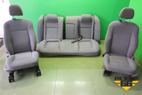 Сиденья комплект (подогрев электро регулировка) для Dodge Magnum с 2003-2008г (Магнум)