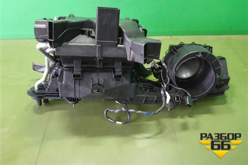 Корпус отопителя для Dodge Magnum с 2003-2008г (Магнум)