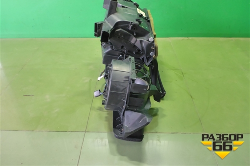 Корпус отопителя для Dodge Magnum с 2003-2008г (Магнум)