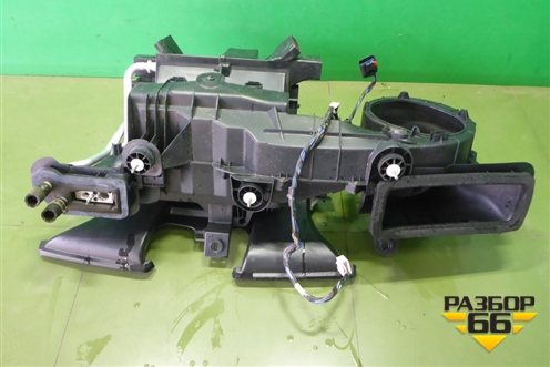 Корпус отопителя для Dodge Magnum с 2003-2008г (Магнум)