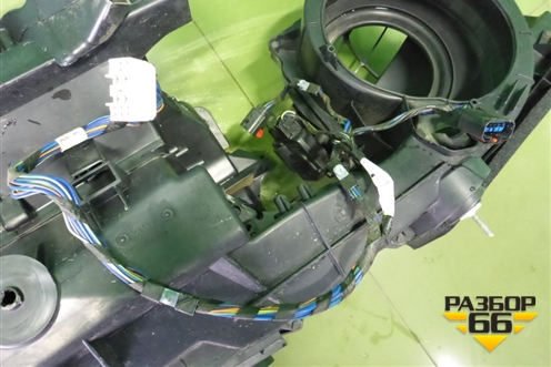 Корпус отопителя для Dodge Magnum с 2003-2008г (Магнум)