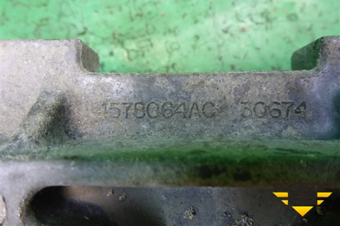 Опора КПП (АКПП) (1578064AC) для Dodge Magnum с 2003-2008г (Магнум)