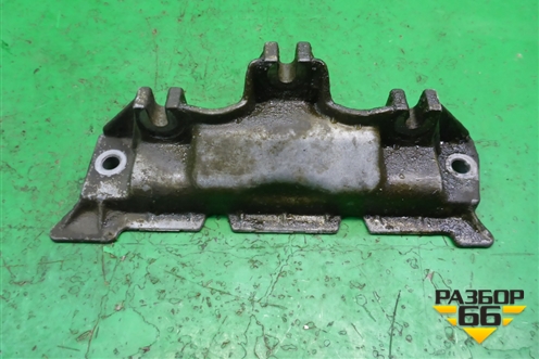 Кронштейн двигателя (04792885AB) для Dodge Magnum с 2003-2008г (Магнум)
