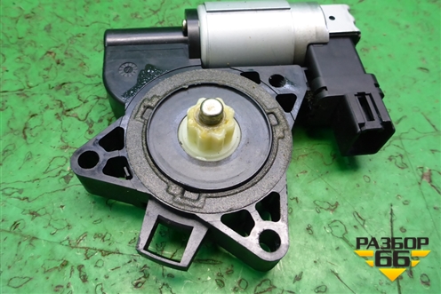 Моторчик стеклоподъёмника задний правый для Mazda CX 7 с 2006-2012г (СХ7)