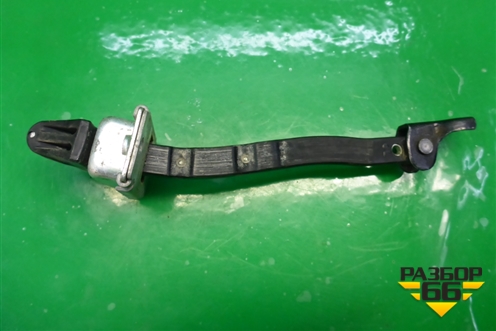 Ограничитель двери передней правой для Mazda CX 7 с 2006-2012г (СХ7)