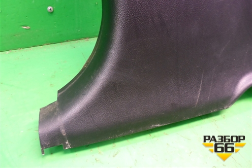 Обшивка стойки центральная нижняя левая (EG2168230) для Mazda CX 7 с 2006-2012г (СХ7)