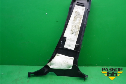 Обшивка стойки центральная нижняя левая (EG2168230) для Mazda CX 7 с 2006-2012г (СХ7)