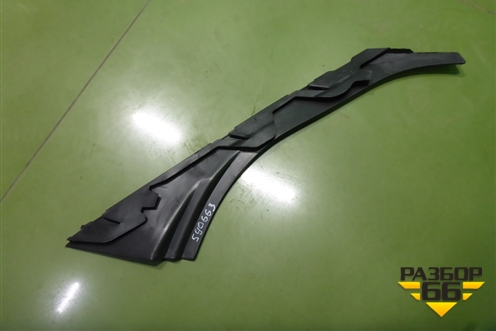 Накладка на фару (левая новая) (7P6941777A) для Volkswagen Touareg с 2010-2018г (Туарег)