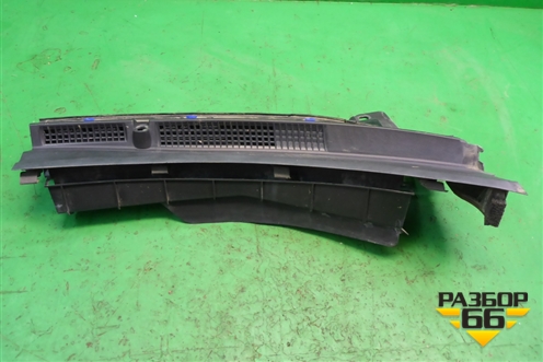 Решетка стеклоочистителей правая (EG21507R1) для Mazda CX 7 с 2006-2012г (СХ7)