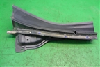 Решетка стеклоочистителей правая (EG21507R1) для Mazda CX 7 с 2006-2012г (СХ7)