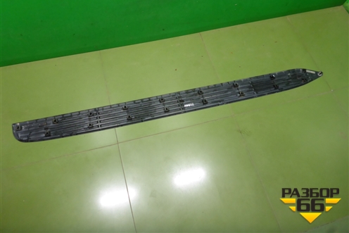 Накладка подножки правой (517716A210) для Toyota Land Cruiser (300) с 2021г (Ленд Крузер)