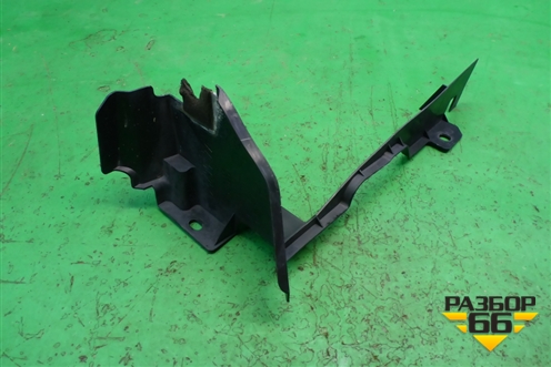 Дефлектор радиатора левый (EG2156253) для Mazda CX 7 с 2006-2012г (СХ7)