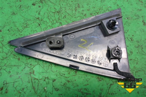 Накладка двери задней левой (уголок) (EG2150M40) для Mazda CX 7 с 2006-2012г (СХ7)