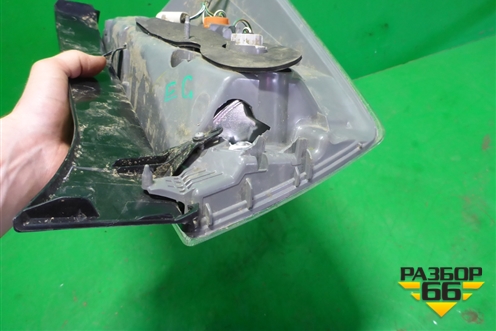 Фонарь задний левый (до 2012г) (8156047120) для Toyota Prius с 2009-2015г (Приус)