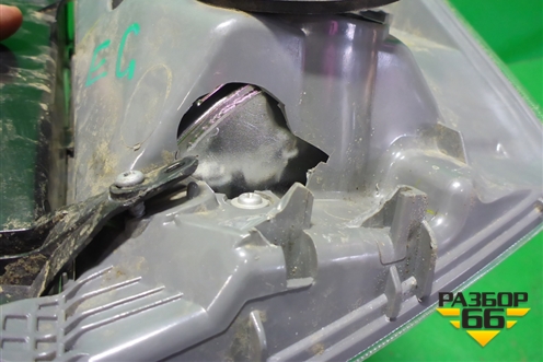 Фонарь задний левый (до 2012г) (8156047120) для Toyota Prius с 2009-2015г (Приус)